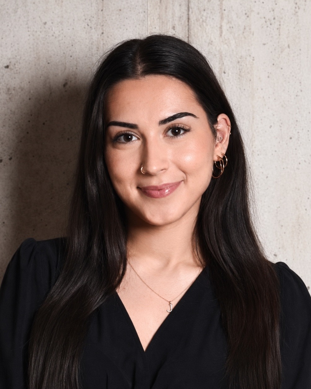 Suzan Fatima Akin, Gründerin von Happy Ads Studio